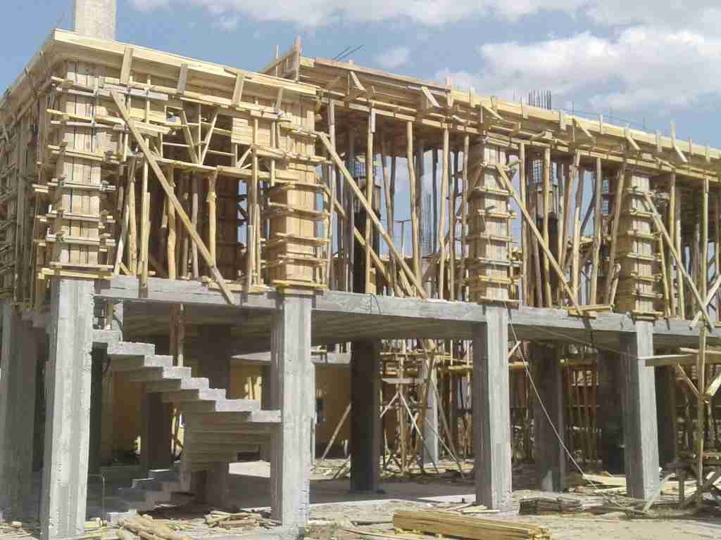 Karakeçili İnşaat Kalıpçısı